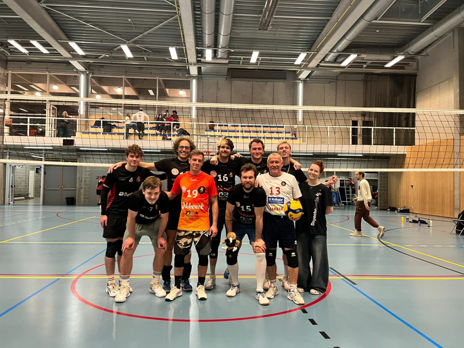 Barbãr Teams Ixelles Volley Club